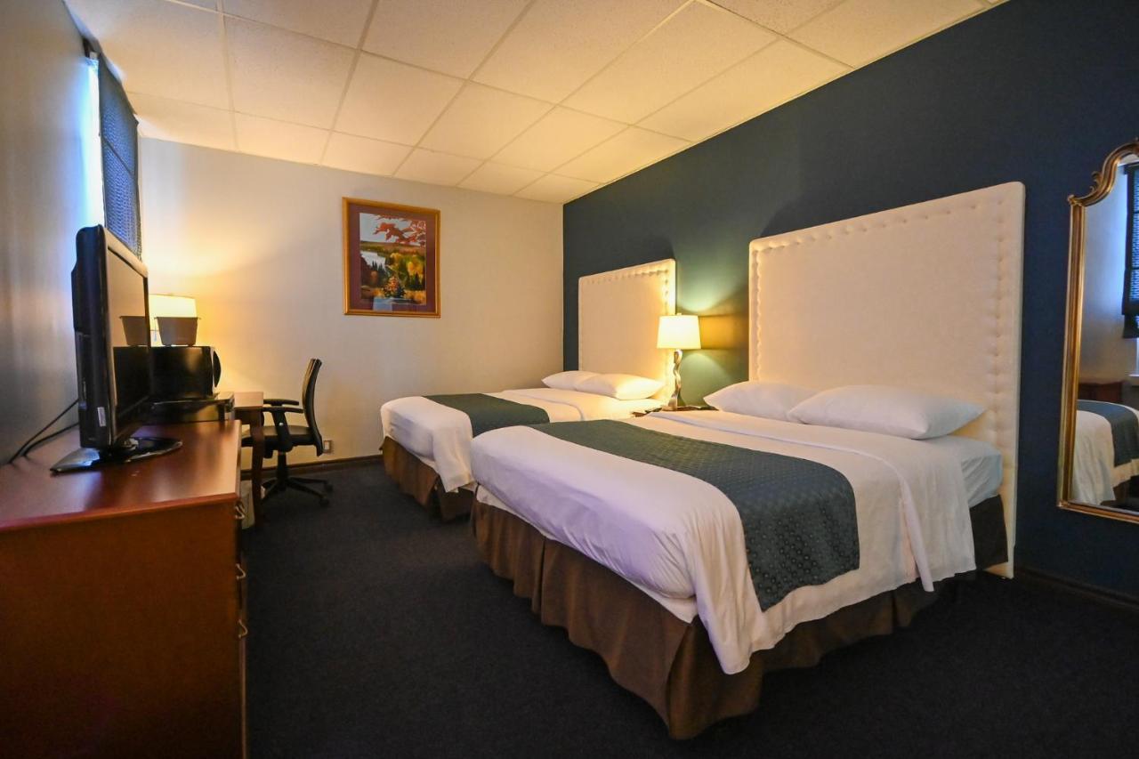 Le Voyageur Inn Mattawa Экстерьер фото
