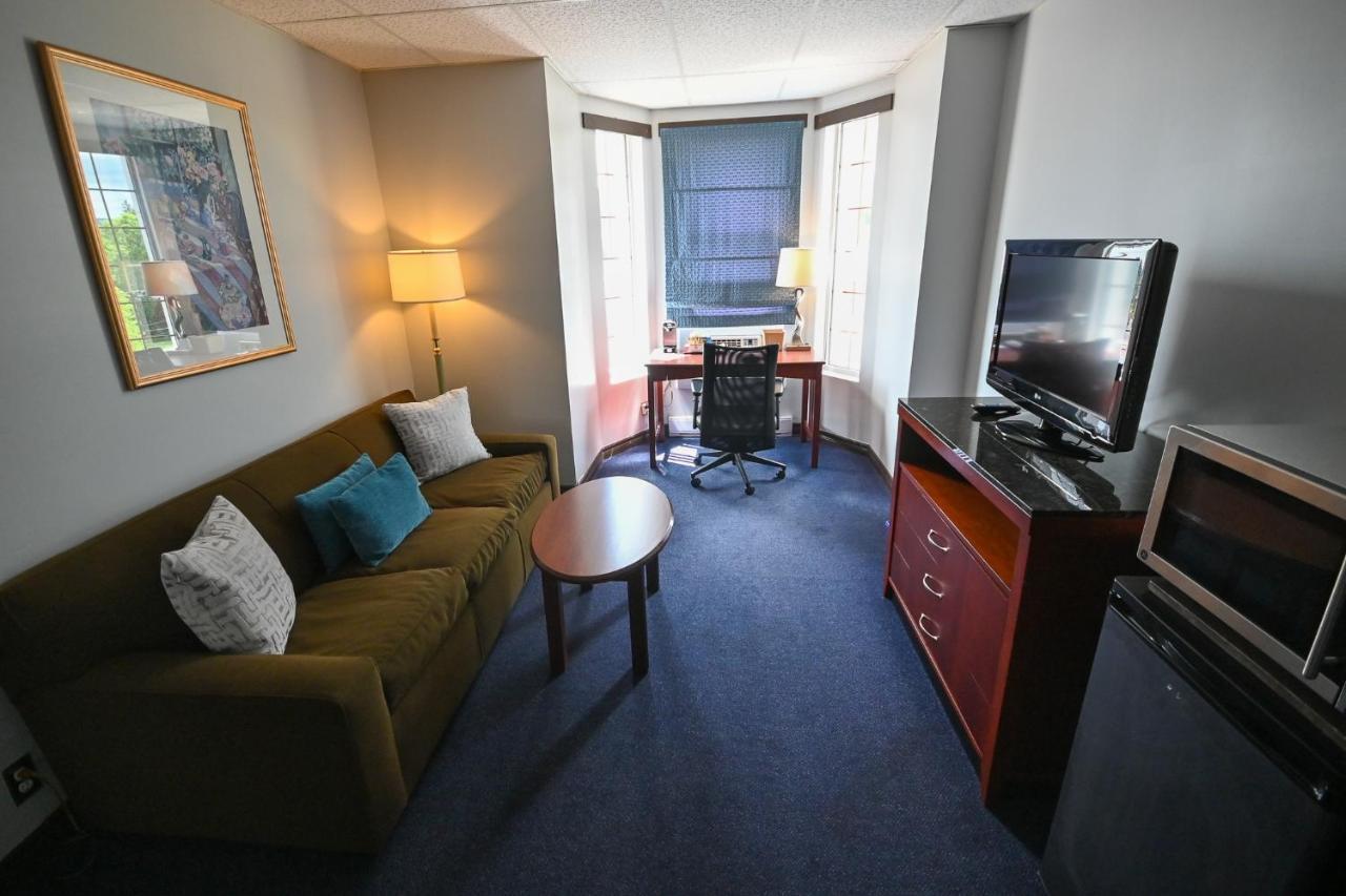 Le Voyageur Inn Mattawa Экстерьер фото
