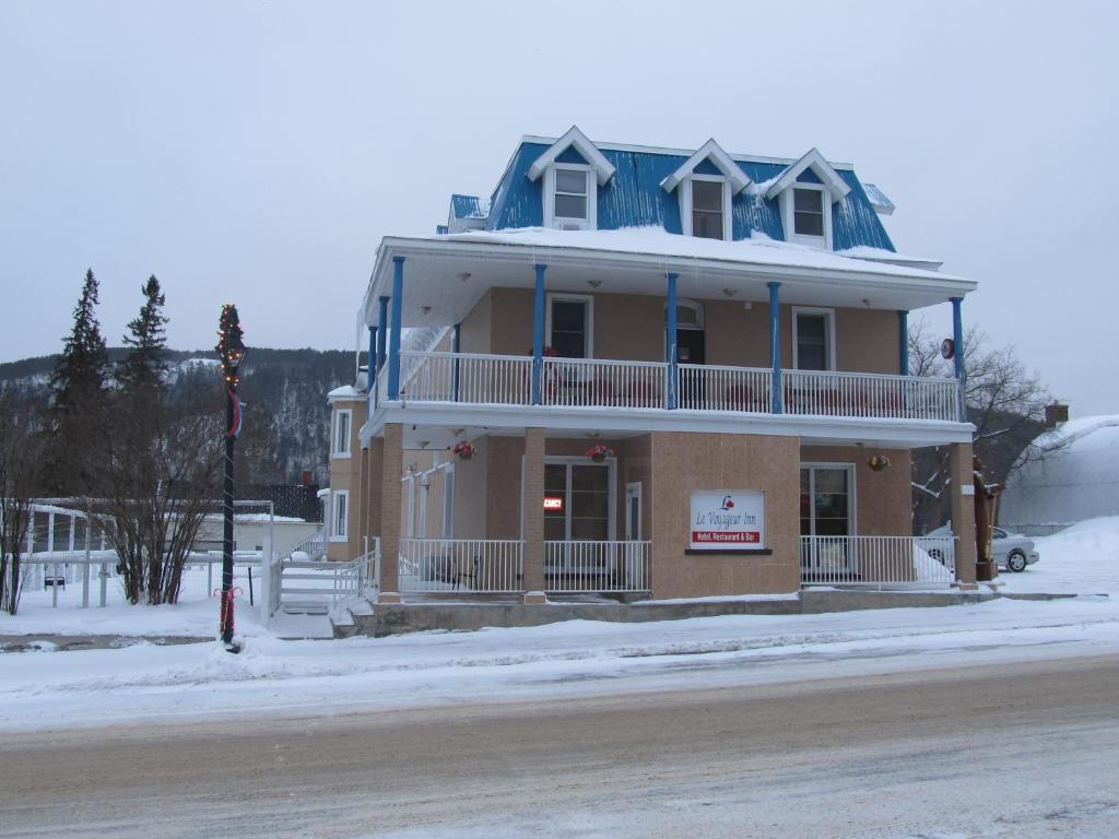 Le Voyageur Inn Mattawa Экстерьер фото