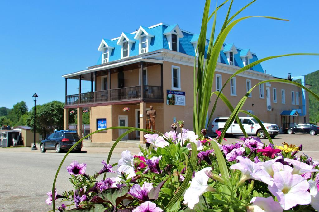 Le Voyageur Inn Mattawa Экстерьер фото