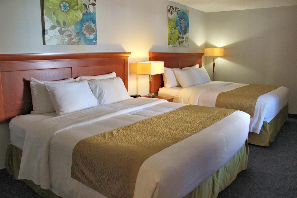 Le Voyageur Inn Mattawa Экстерьер фото